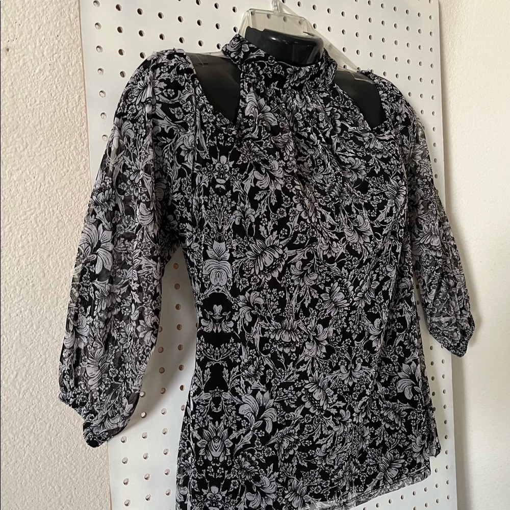 I.N.C International Concepts Deco Paper Print Blouse Size OX NWT
